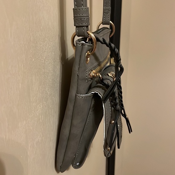 NYC sling / crossbody purse NWT!! - Picture 11 of 15